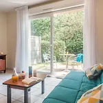 Comfort La Beaujoire מלון 3*