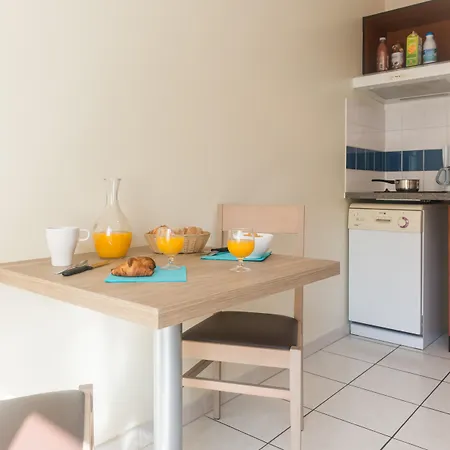 Hotel Comfort La Beaujoire 3*