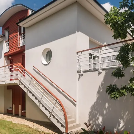 Comfort La Beaujoire فندق 3*