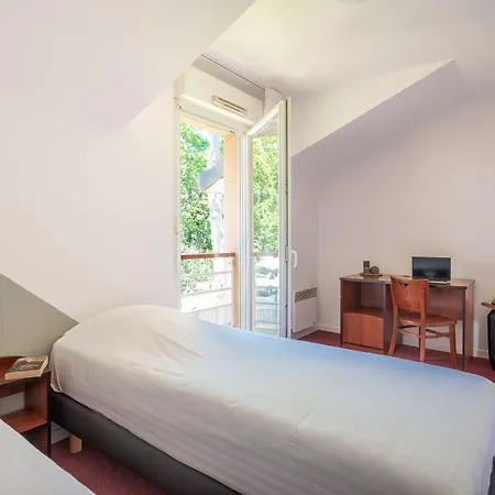 Comfort La Beaujoire 3* نانت