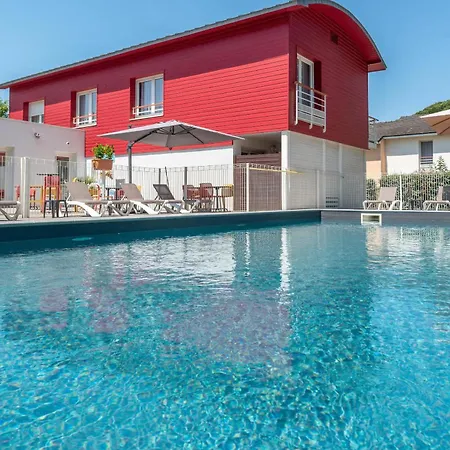 Comfort La Beaujoire 3* نانت