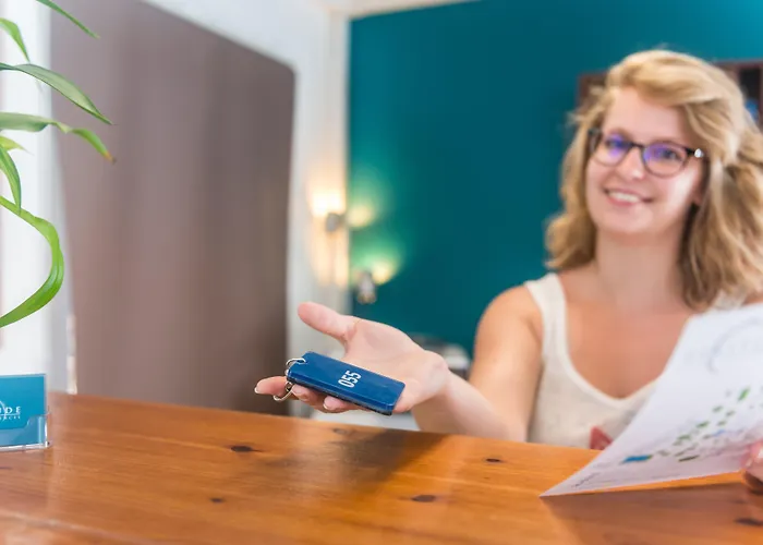 호텔 Comfort La Beaujoire 3*