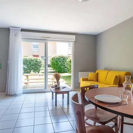 Comfort La Beaujoire Lägenhetshotell Nantes